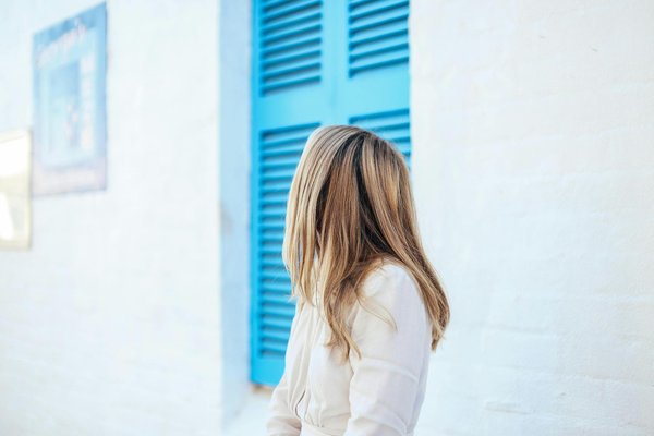 Comment votre sac à main influence votre posture : Découvrez les secrets!